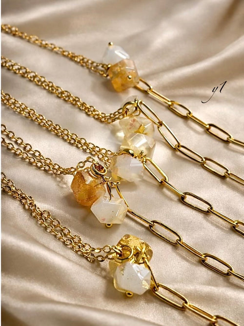 Golden glow 🌼🌝